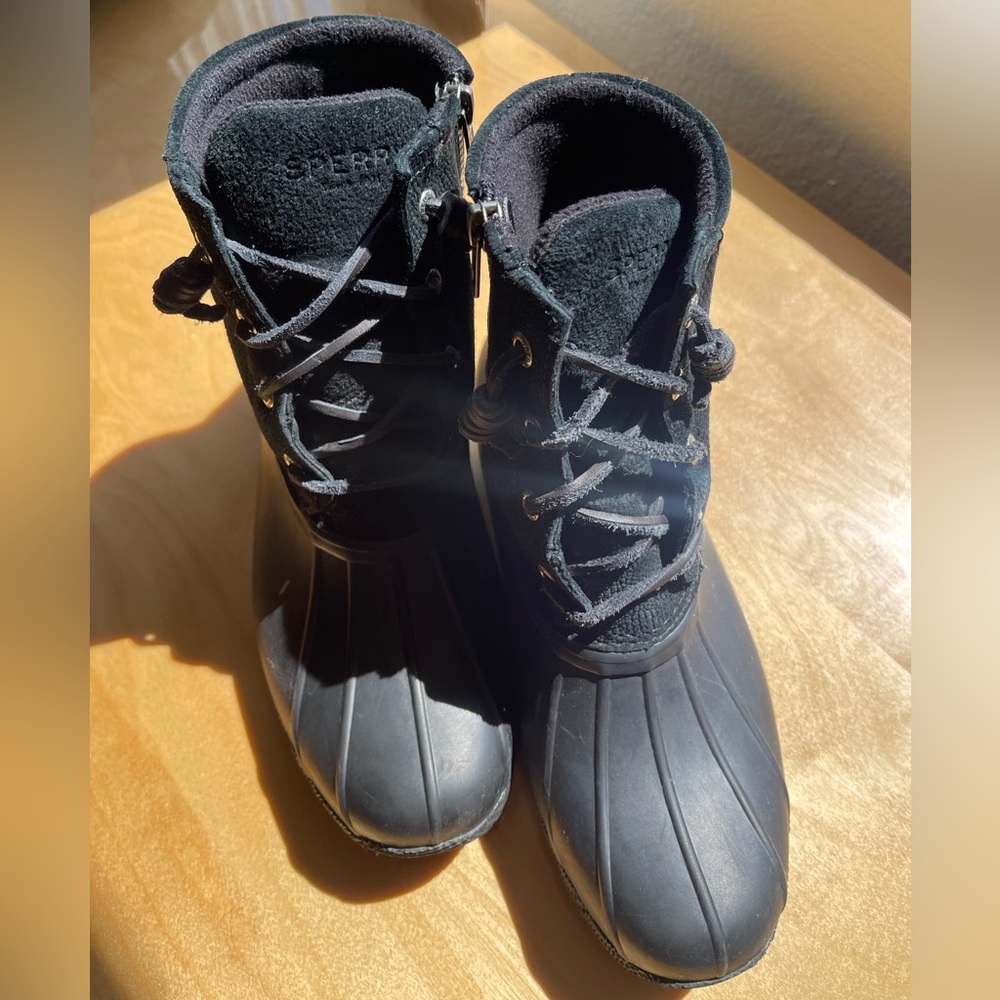 Sperry rain boots great condition